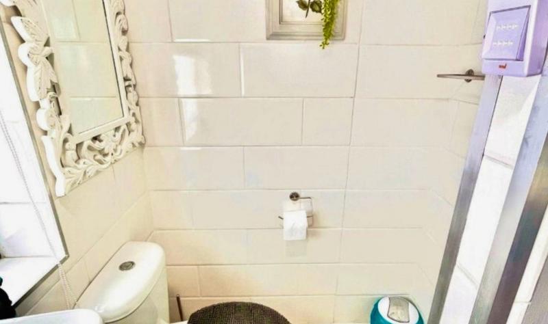 5 Bedroom Property for Sale in Dana Bay Western Cape